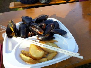 Earn Extra Money in Japan - Selling Food